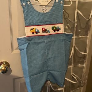 Smock monkey 3t Jon Jon new